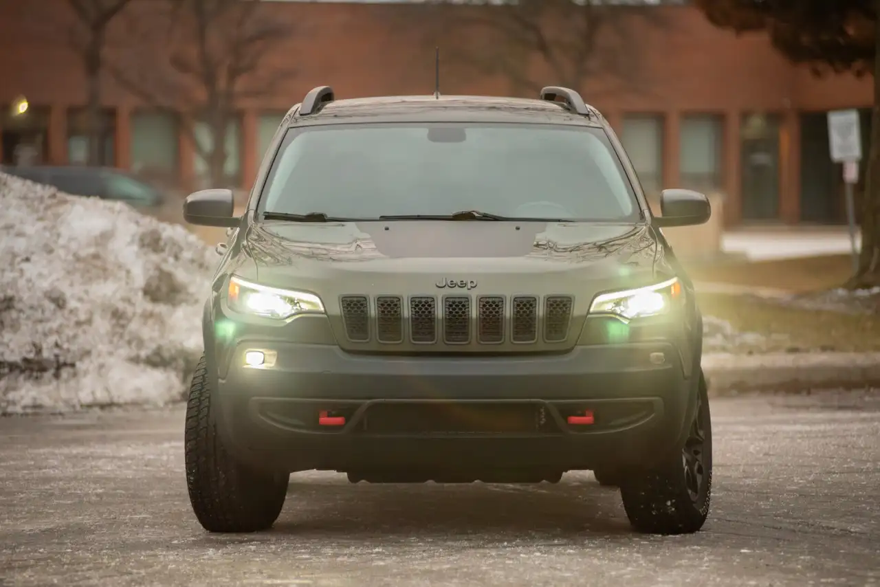 Jeep Cherokee снимка Jeep Cherokee