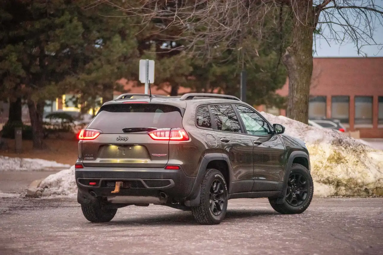Jeep Cherokee снимка Jeep Cherokee