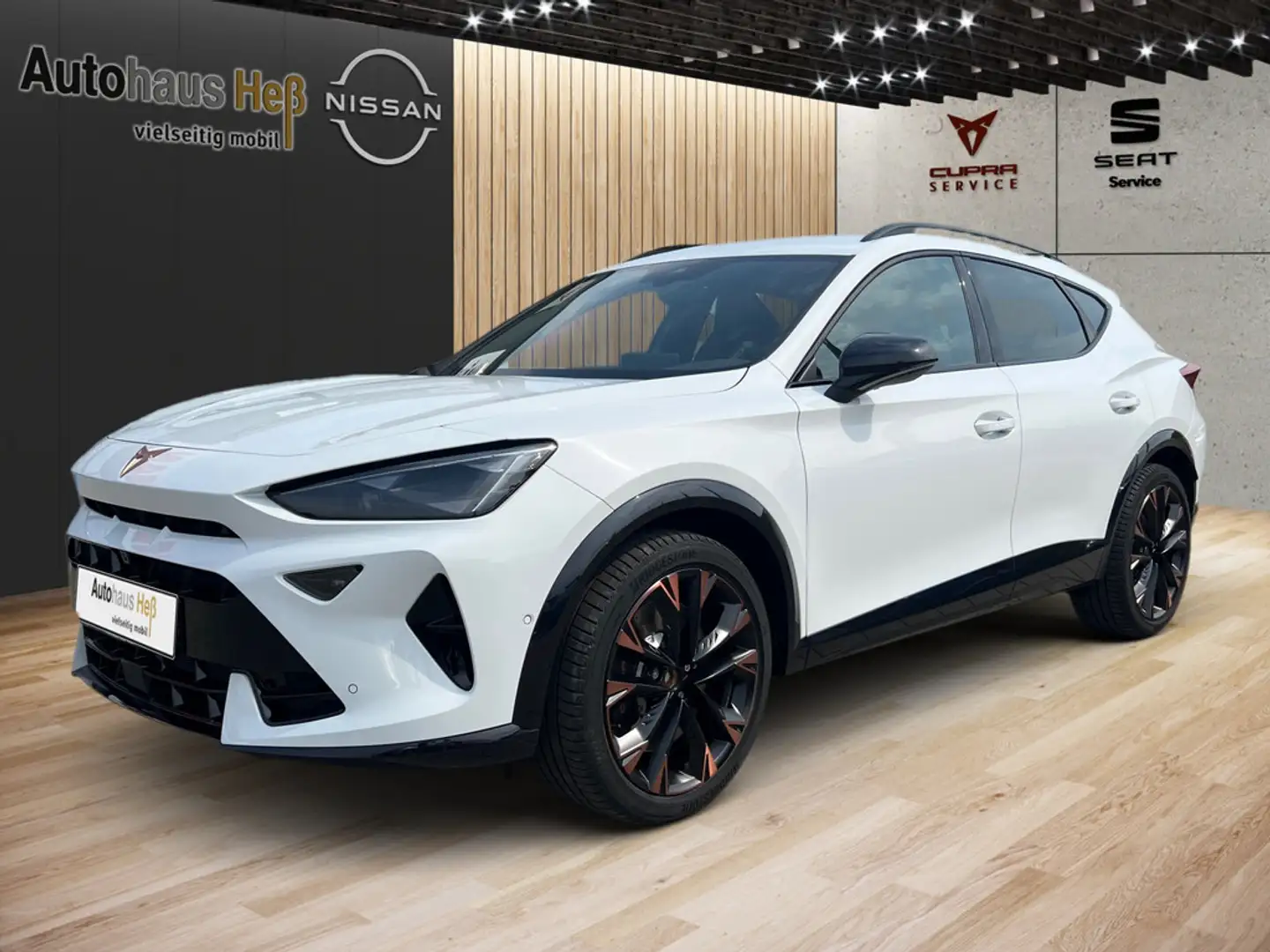 CUPRA Formentor TSI VZ 2.0 TSI 245 kW 4Drive ACC Weiß - 1