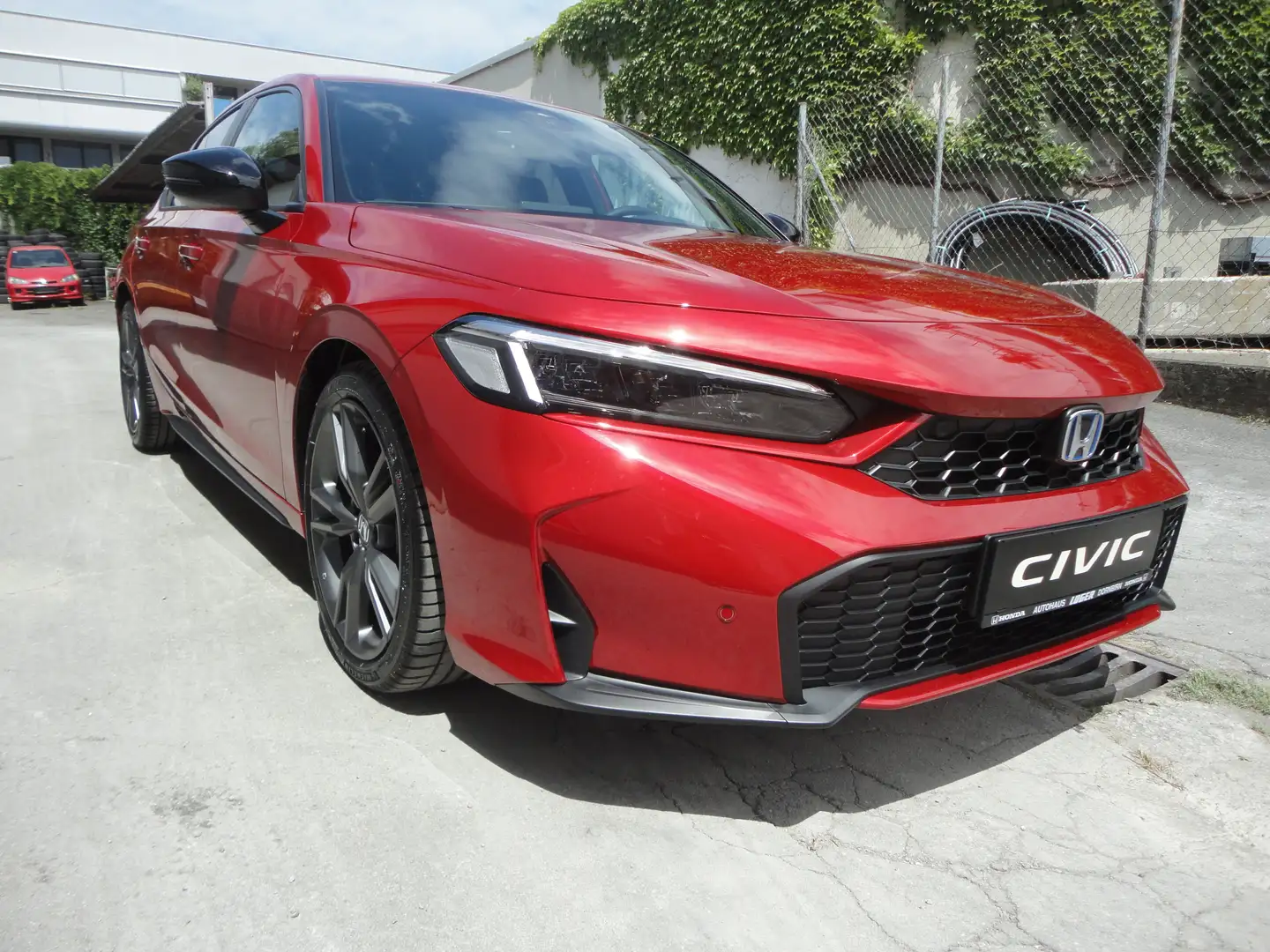 Honda Civic 2,0 i-MMD Hybrid e:HEV Sport Rot - 2