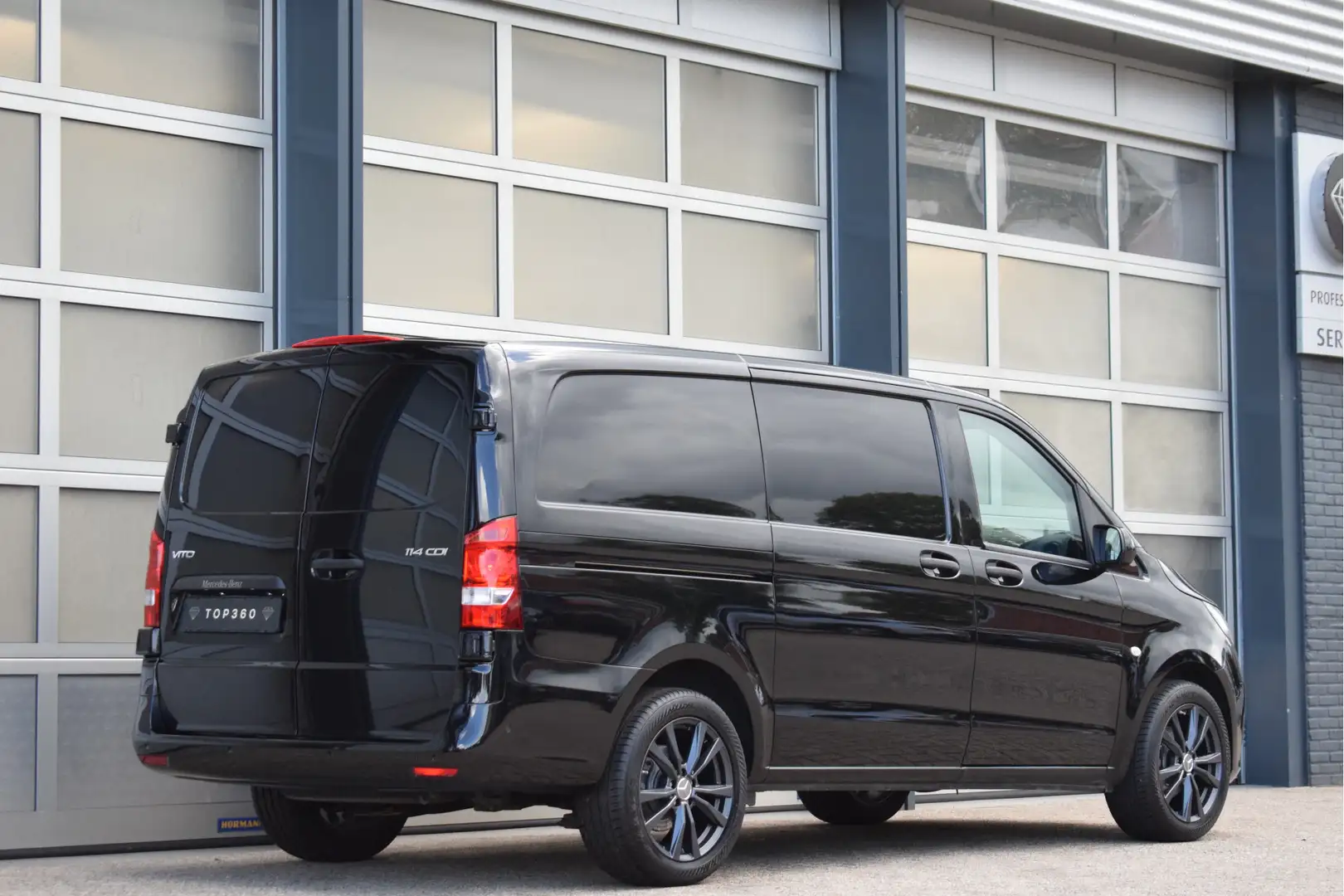 Mercedes-Benz Vito 114 CDI Lang Automaat | Bumpers in kleur | Trekhaa Noir - 2