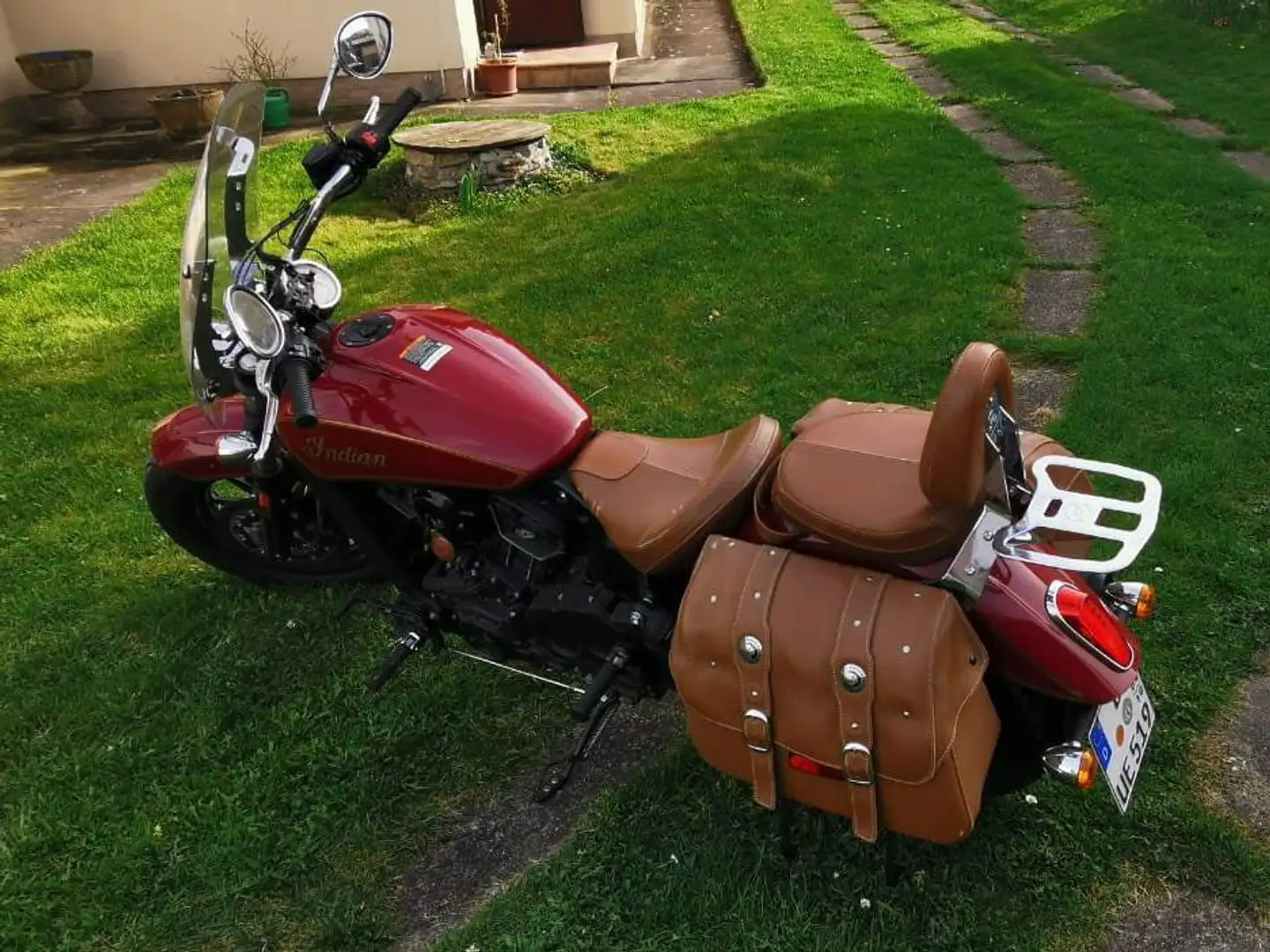 Indian Scout Red - 2