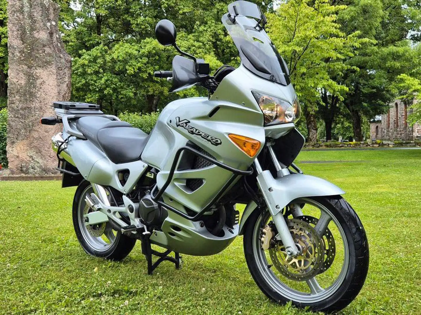 Honda XL 1000 Varadero Silver - 1