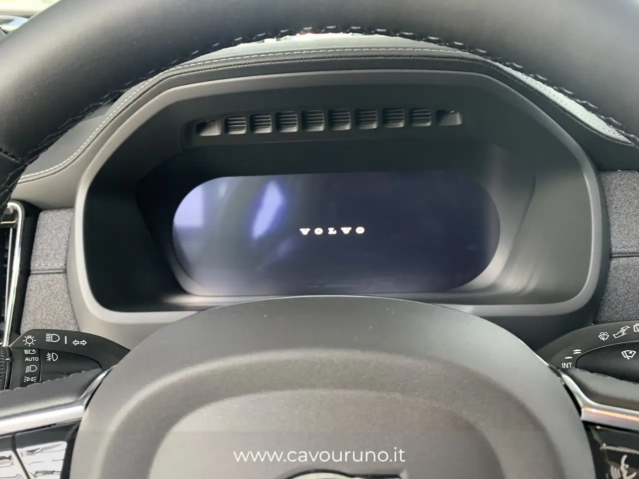 Volvo XC90 T8 AWD plug-in 7p Ultra Black Edition, миниатюра 28