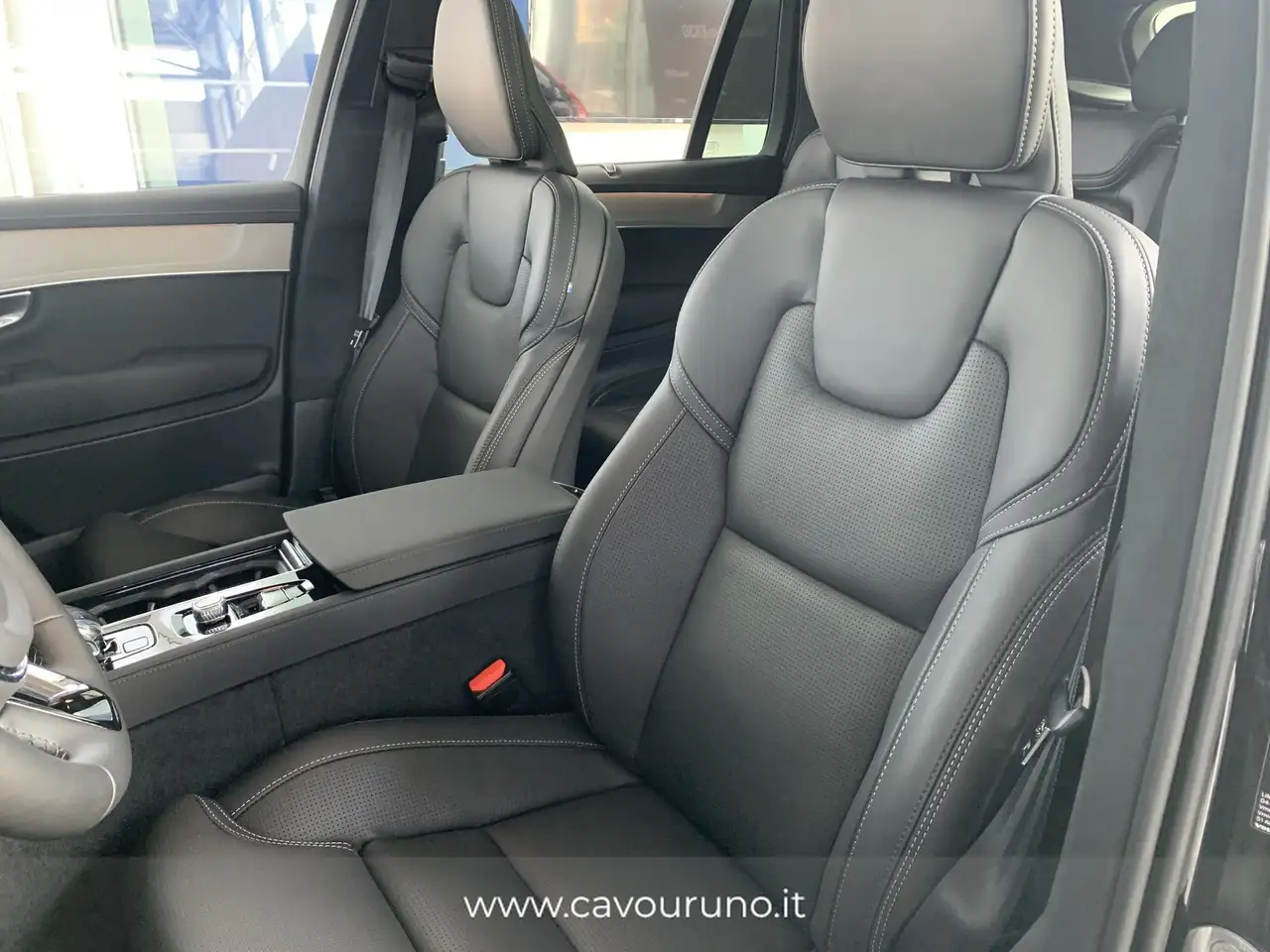 Volvo XC90 T8 AWD plug-in 7p Ultra Black Edition, миниатюра 23
