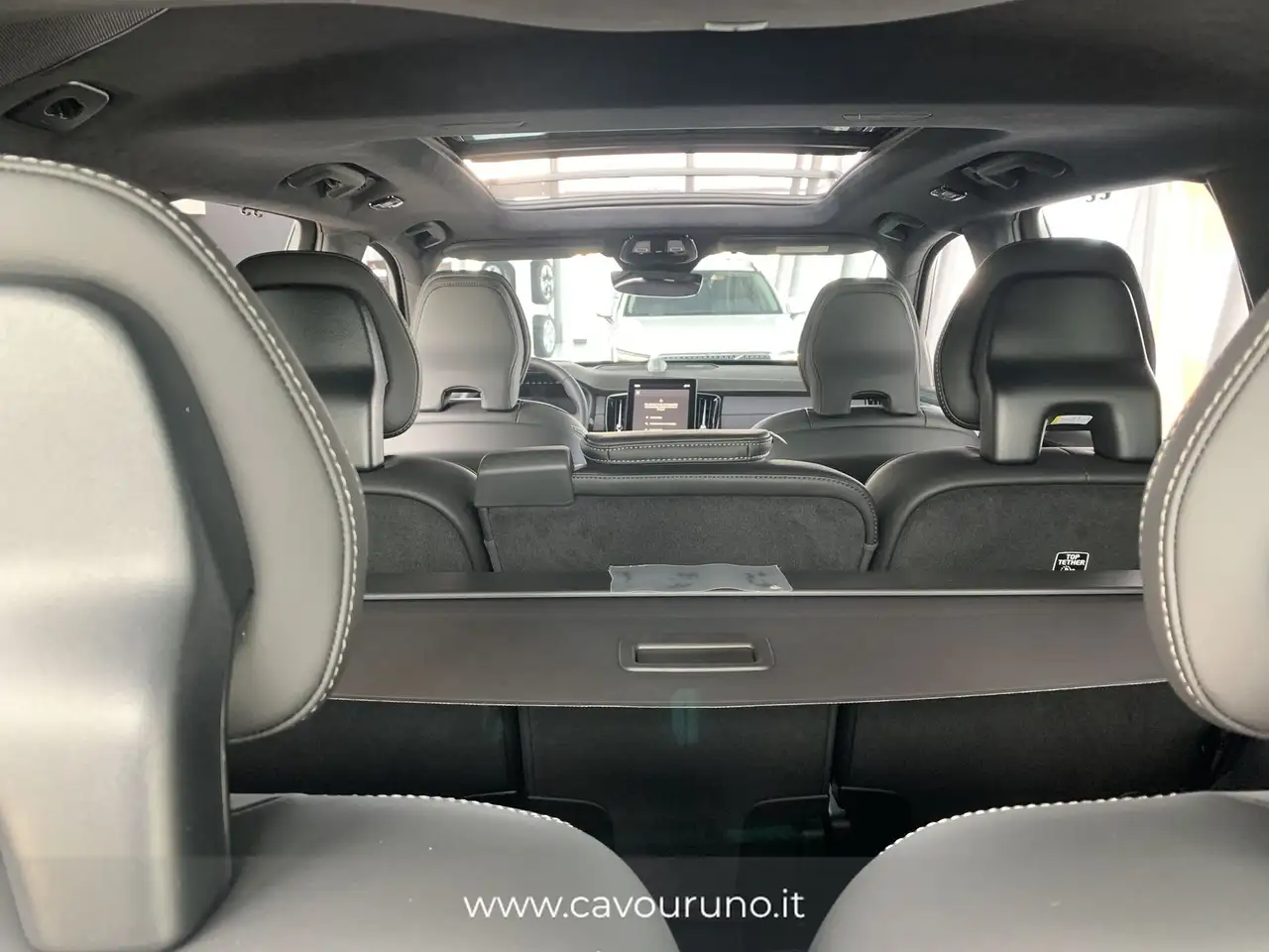 Volvo XC90 T8 AWD plug-in 7p Ultra Black Edition, миниатюра 11