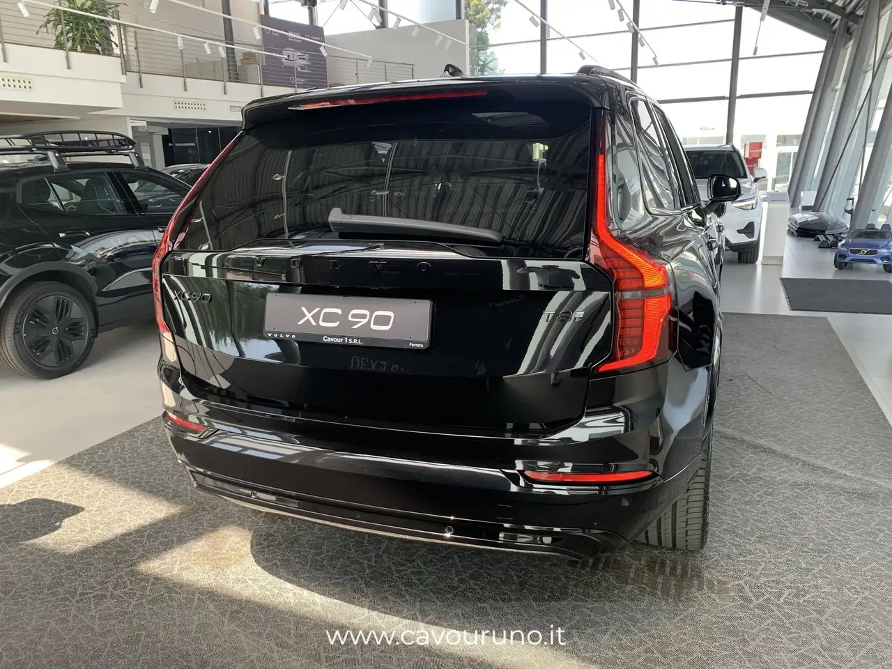 Volvo XC90 T8 AWD plug-in 7p Ultra Black Edition, миниатюра 10