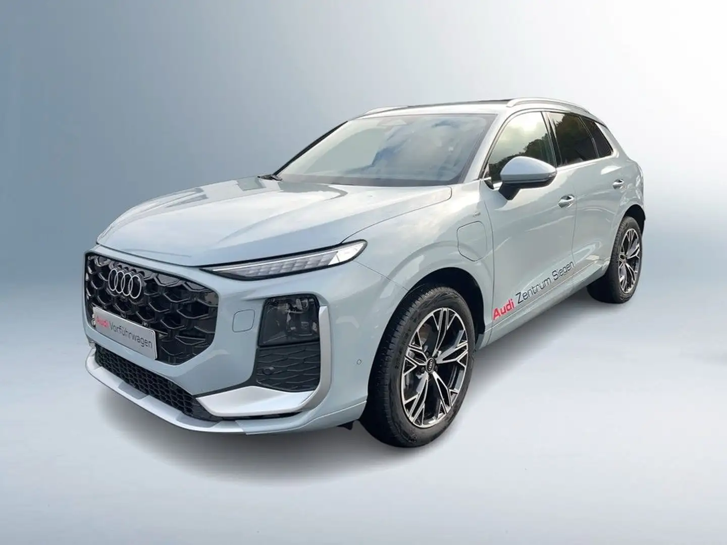 Audi Q3 e-hybrid Grijs - 2