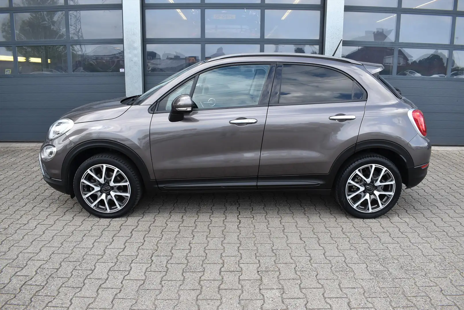 Fiat 500X 1.4 Turbo MultiAir 140pk DCT Lounge Brown - 2