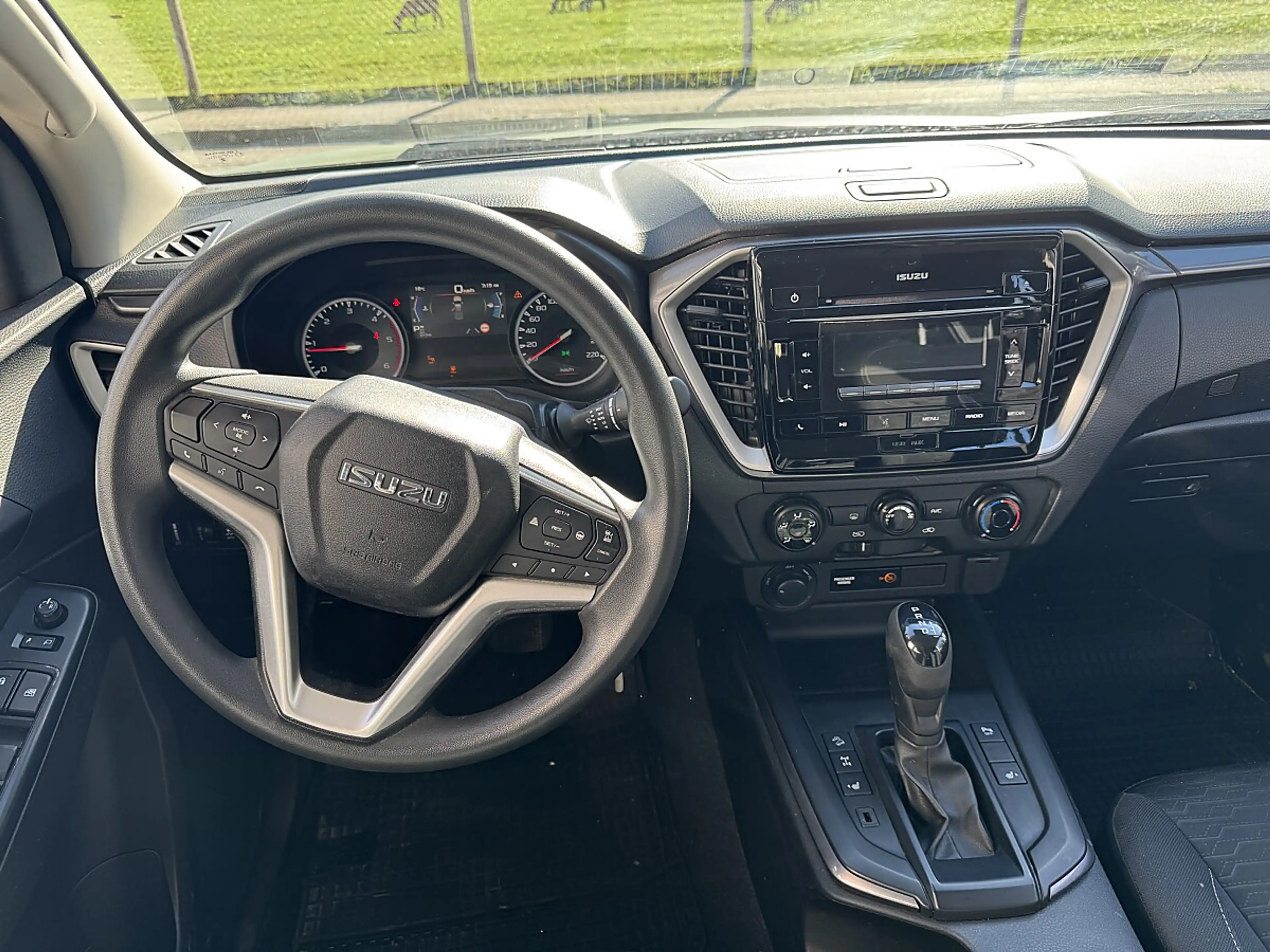 Isuzu D-Max D-MAX Double Cab 4x4 L A/T*Foliert*OME Fahrwerk* — photo 12