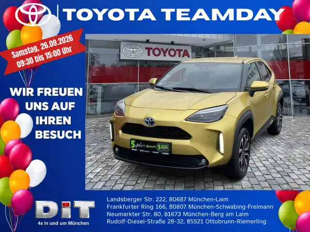 2023 Toyota Yaris Cross in Gold for sale