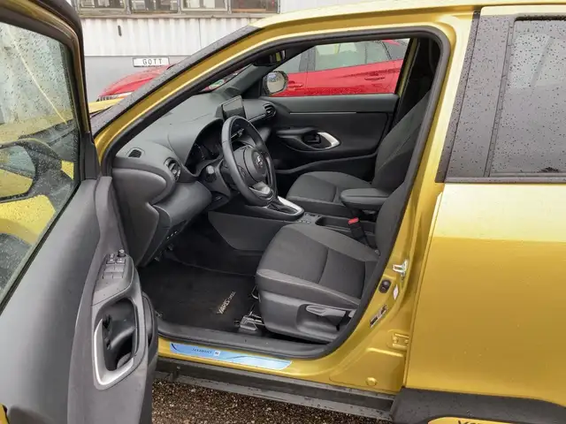 Toyota Yaris Cross view 10