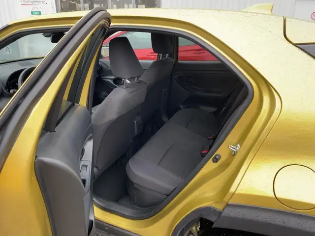 Toyota Yaris Cross view 11