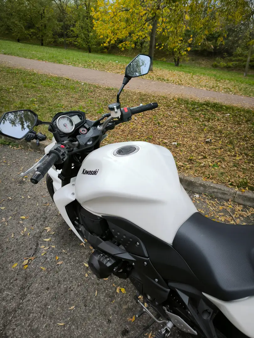 Kawasaki Z 750 Bílá - 2