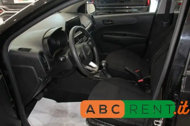 Kia Picanto view 9