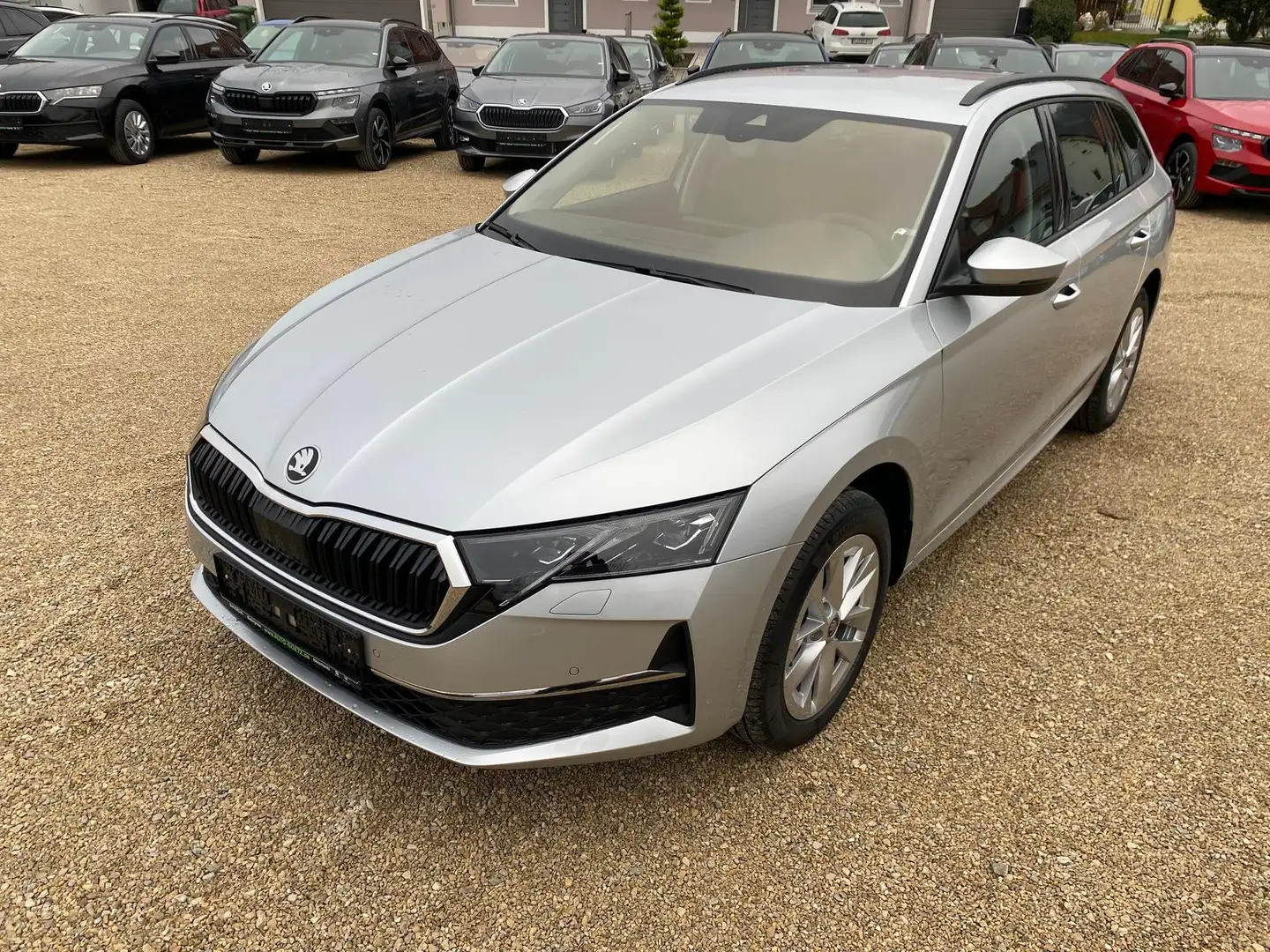 Skoda Octavia Combi Selection DSG AHK-Vorb.*Navi*Matrix*ACC*Kame Silber - 2
