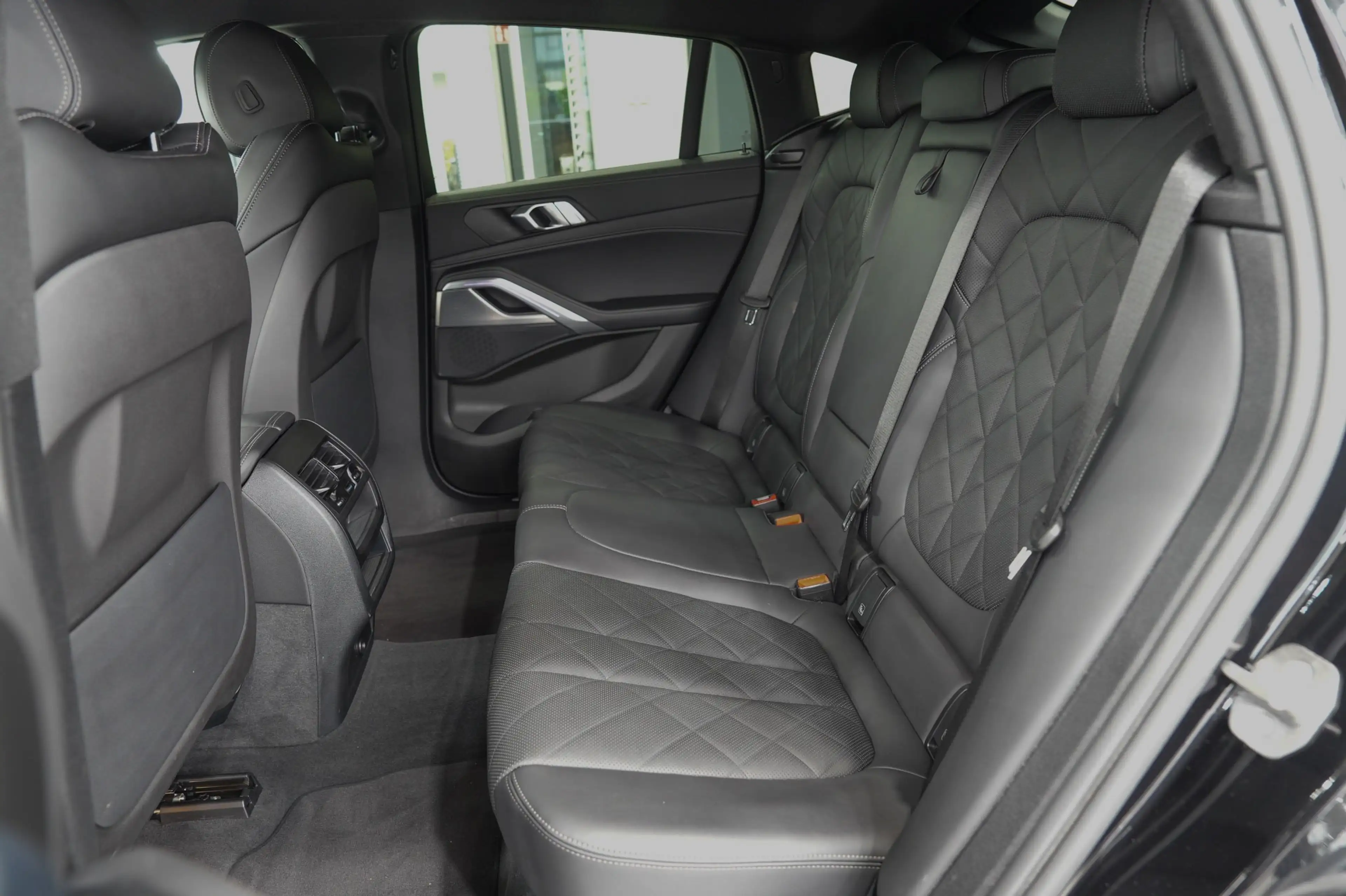 BMW X6 M M50 i*LASER*1.HAND*HEAD-UP*360°*SHADOW-LINE* — photo 13