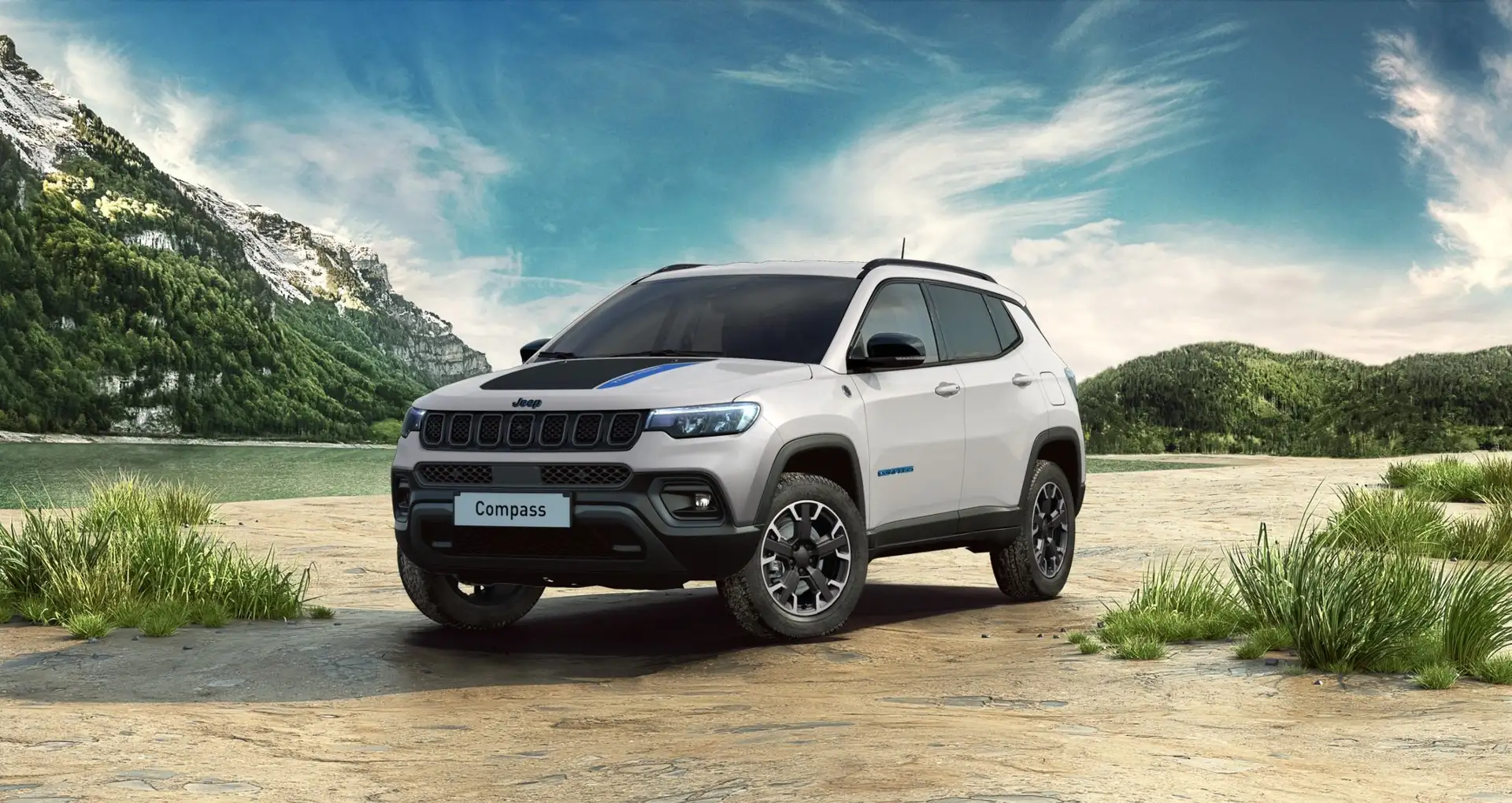 Jeep Compass Trailhawk 1.3 T4 4xe PLUG-IN HYBRID Automatik Silber - 1