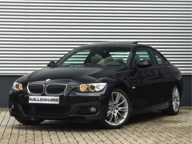 BMW 330 3-serie Coupé 330i xDrive - M-Sport - Youngtimer -