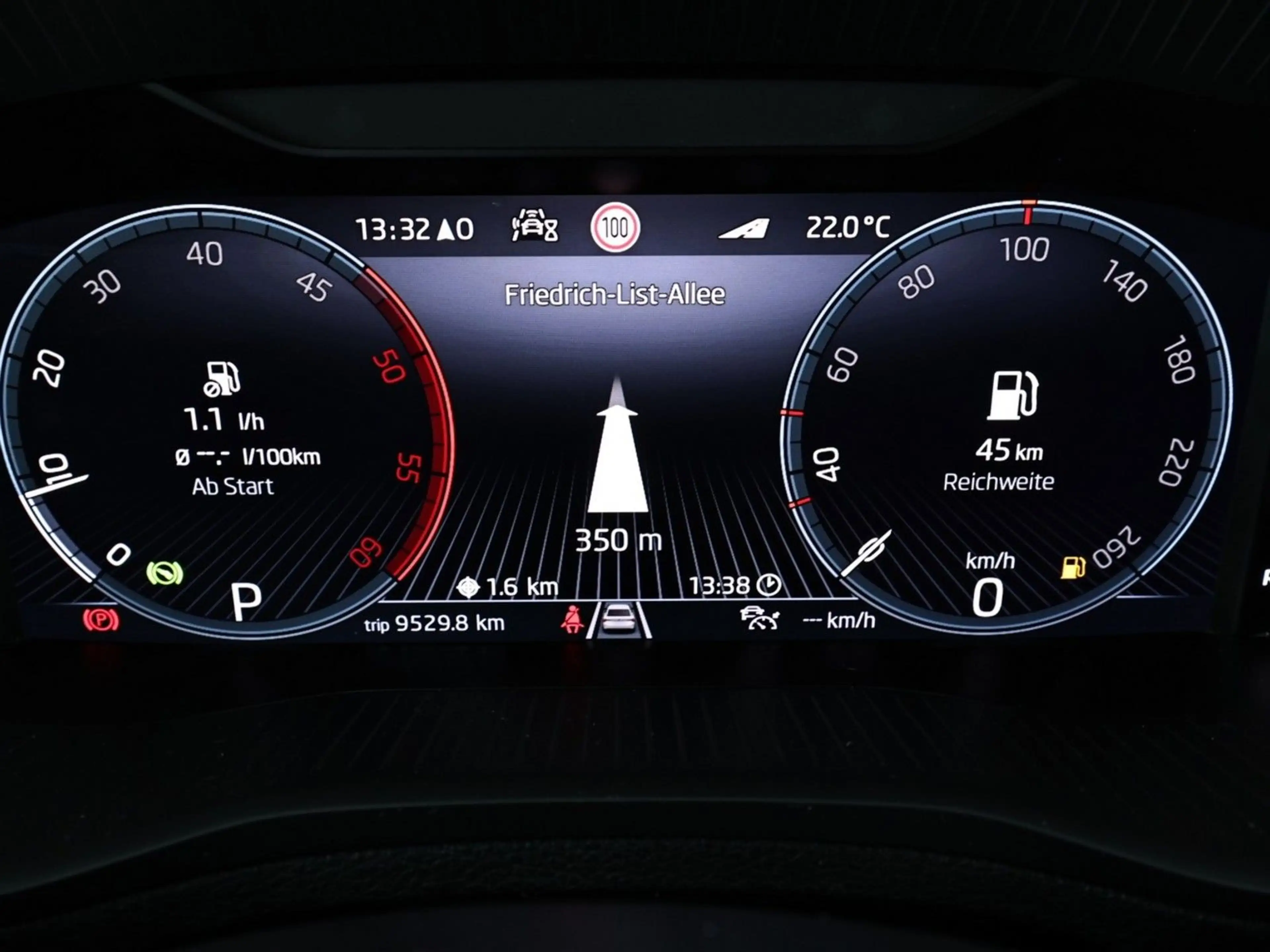 Skoda Karoq 2.0 TDI Sportline 4x4|DSG|AHK|ACC|LED — photo 7