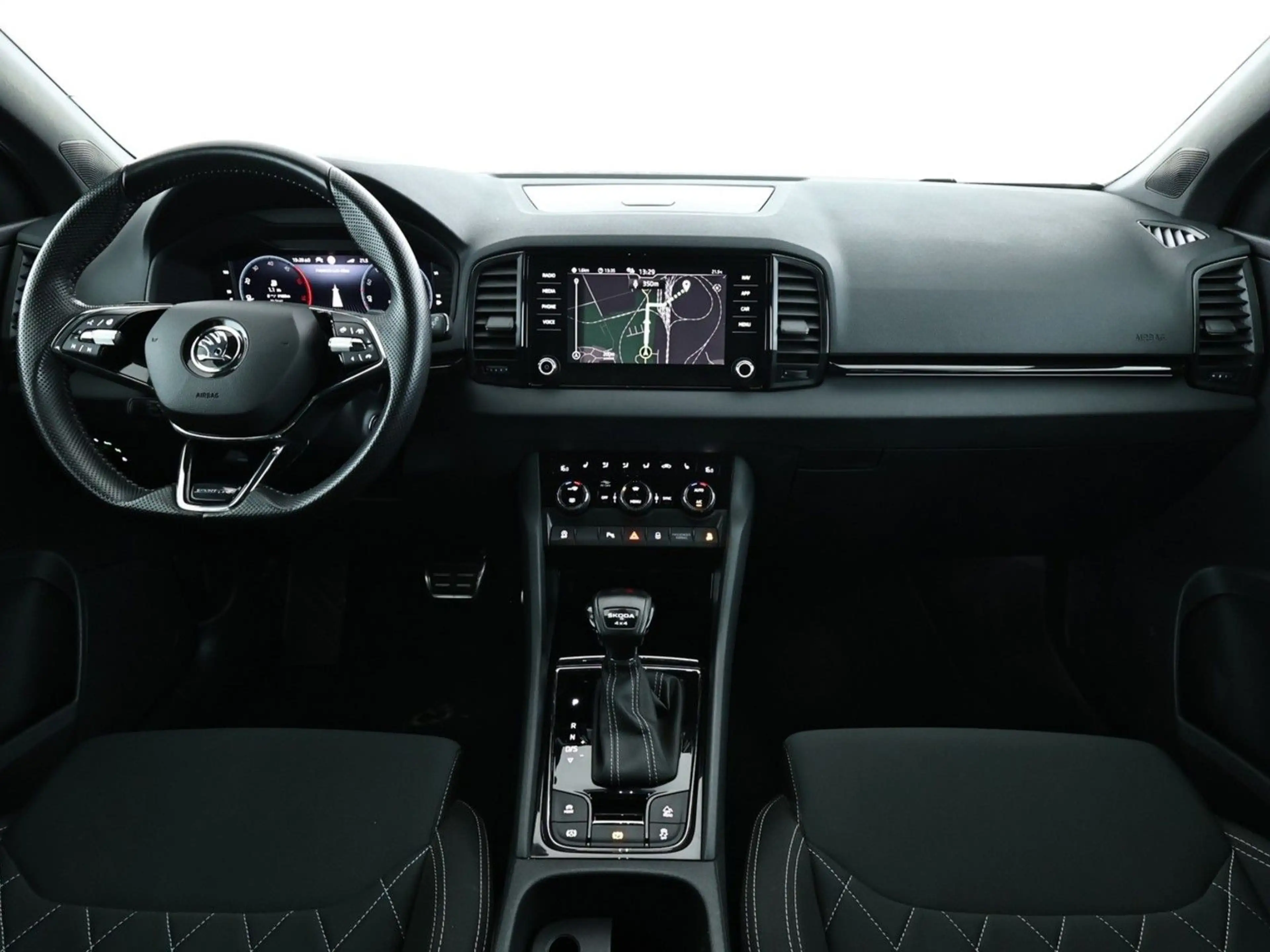 Skoda Karoq 2.0 TDI Sportline 4x4|DSG|AHK|ACC|LED — photo 9