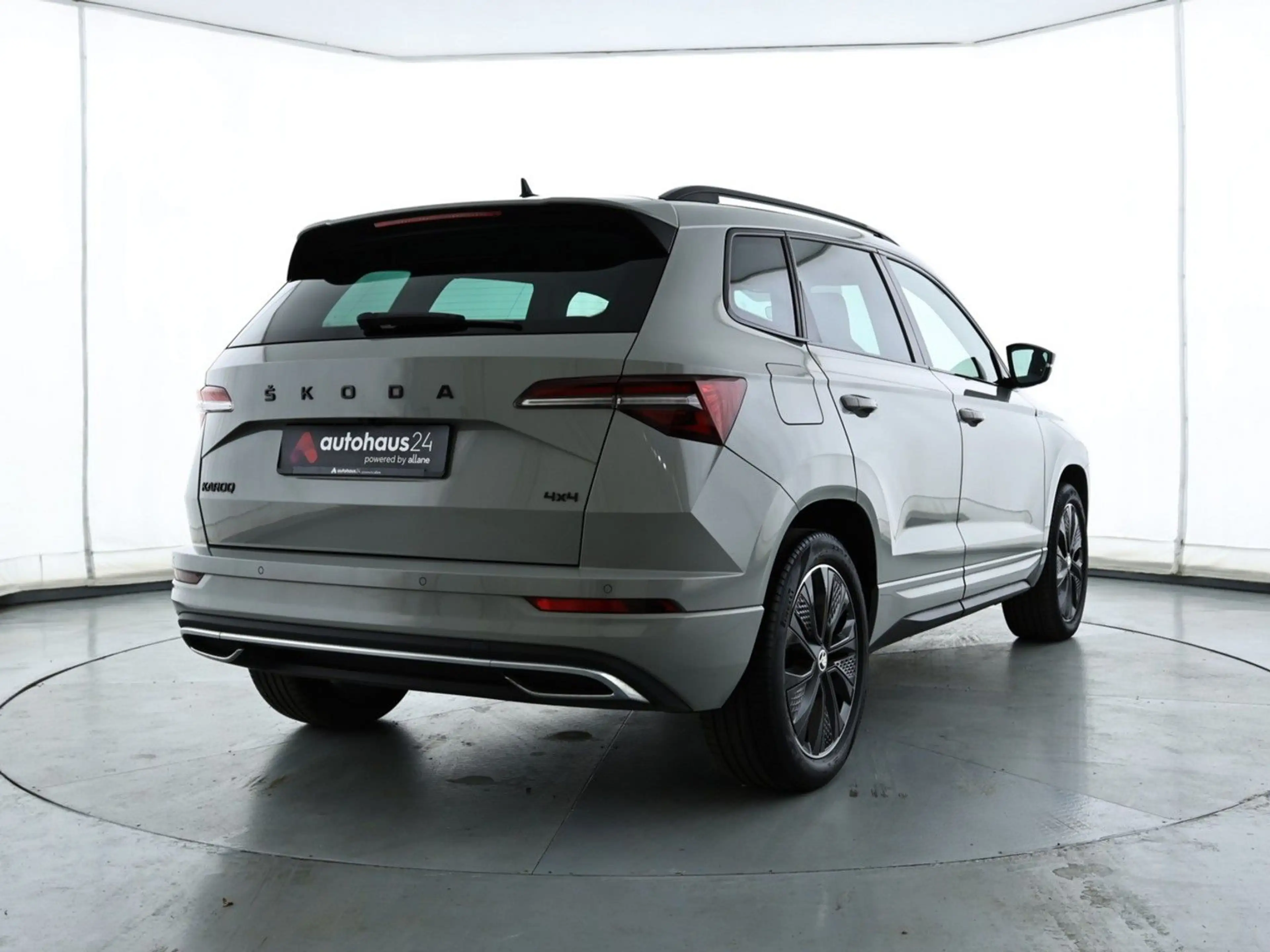 Skoda Karoq 2.0 TDI Sportline 4x4|DSG|AHK|ACC|LED — photo 5