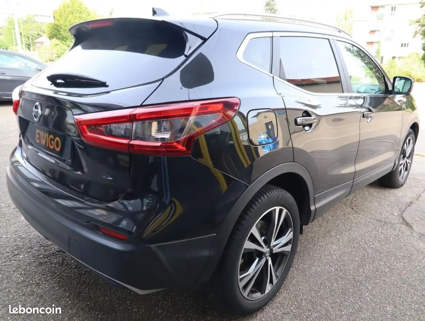 Nissan Qashqai GENERATION-II 1.6 DIGT 165 CH N-CONNECTA 2WD %2B CAMERA 360 ATTELAGE Negro - 2