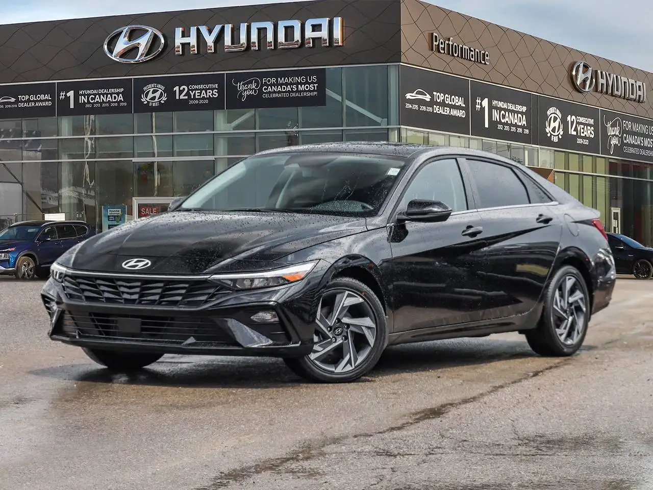 Hyundai ELANTRA photo Hyundai ELANTRA