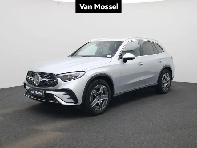 Mercedes-Benz GLC 300 300D AMG LINE TREKHAAK | SFEERVERLICHTING | CARPLA
