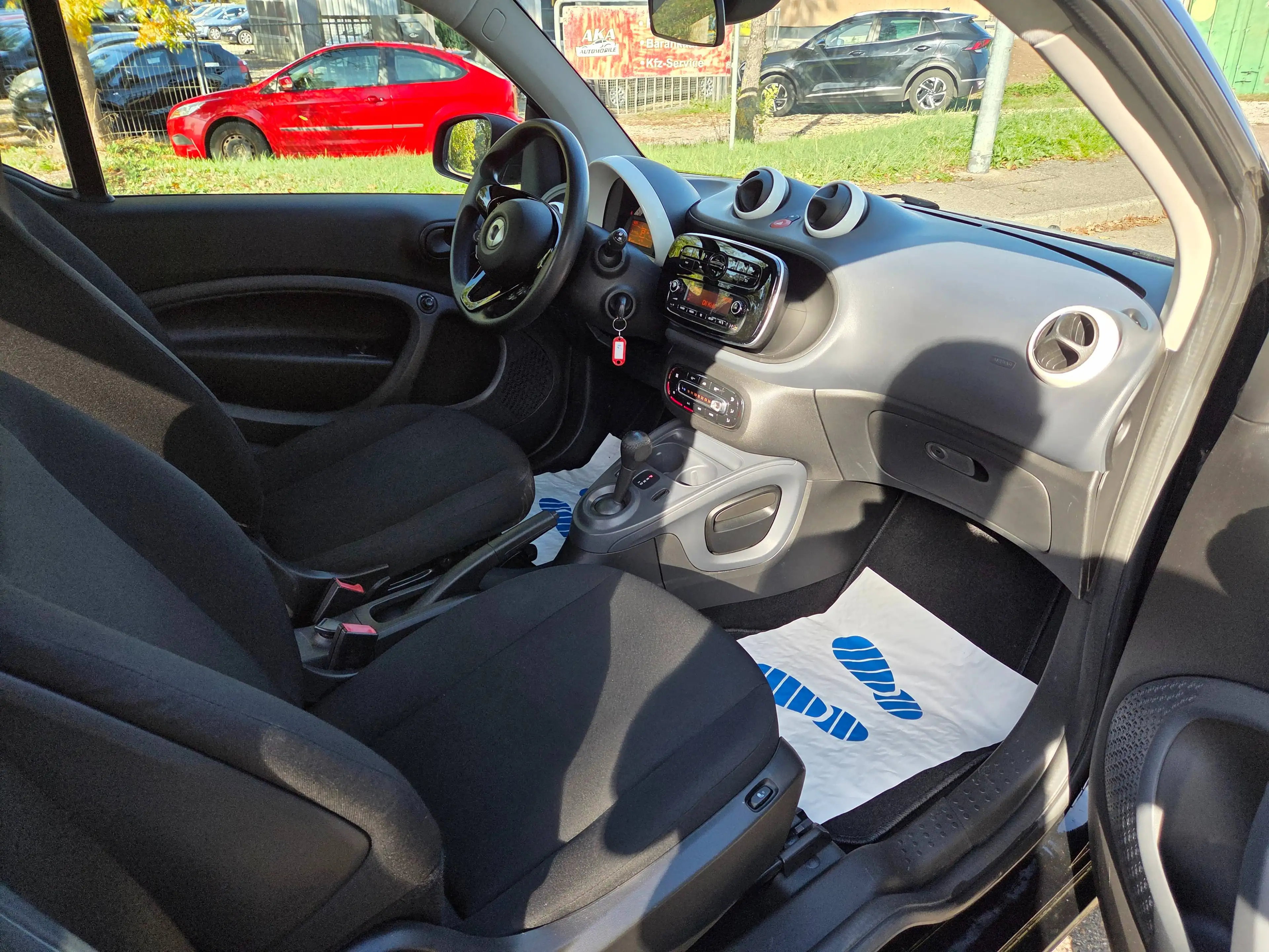 smart forTwo AUTOMATIK*SITZHEI* — photo 7