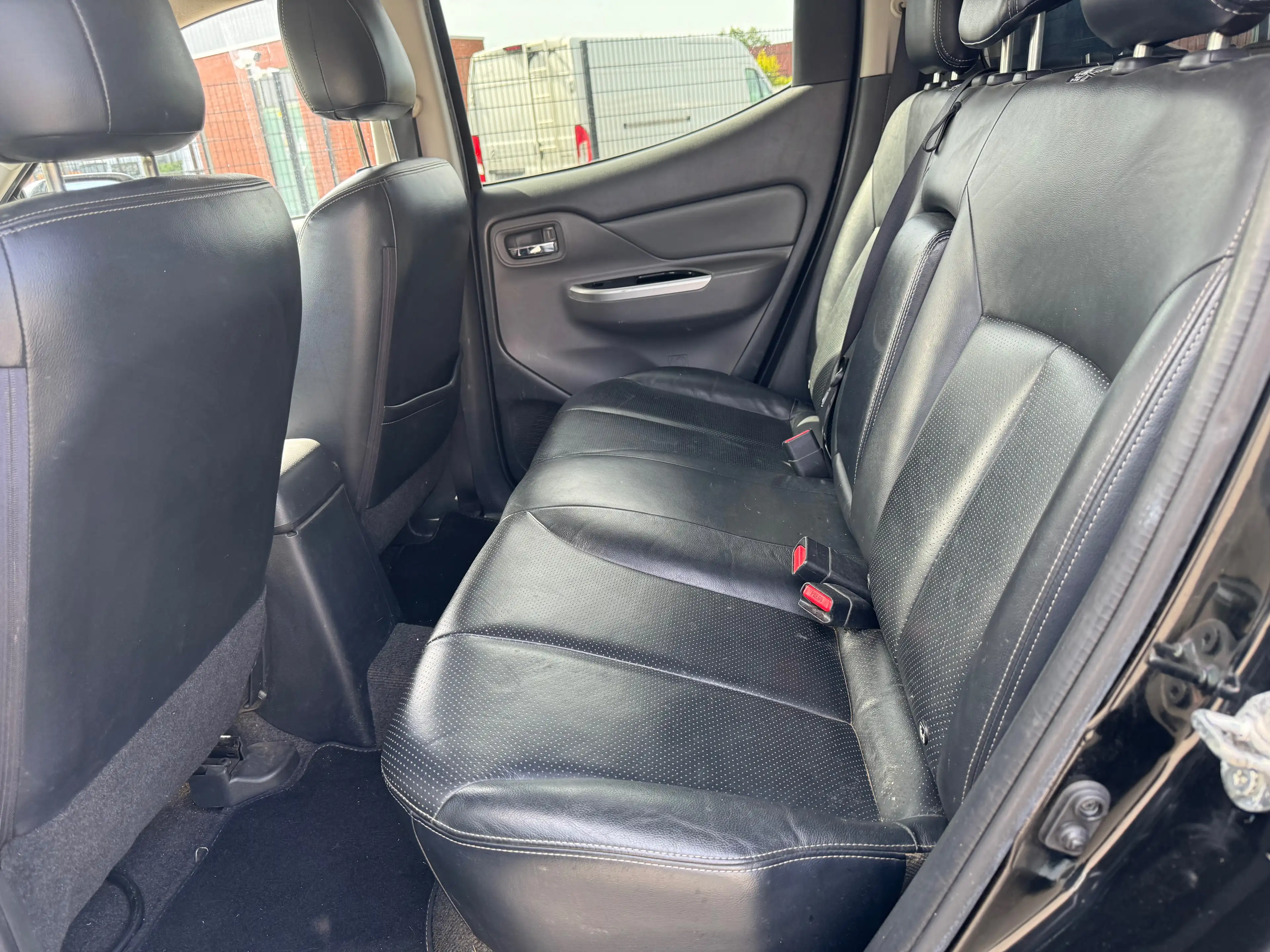 Mitsubishi L200 2.4 DI-D 4WD Instyle — photo 10