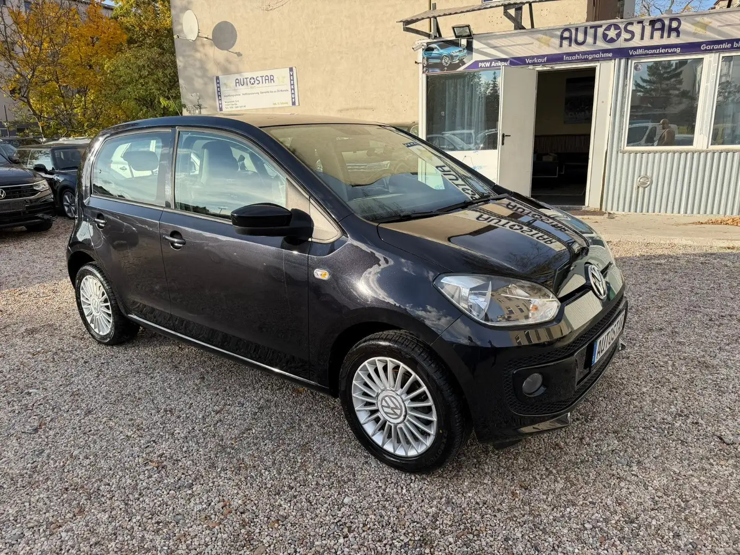 Volkswagen up! 1.0 55kW *Automatik*Sitzheizung*Klima Noir - 2