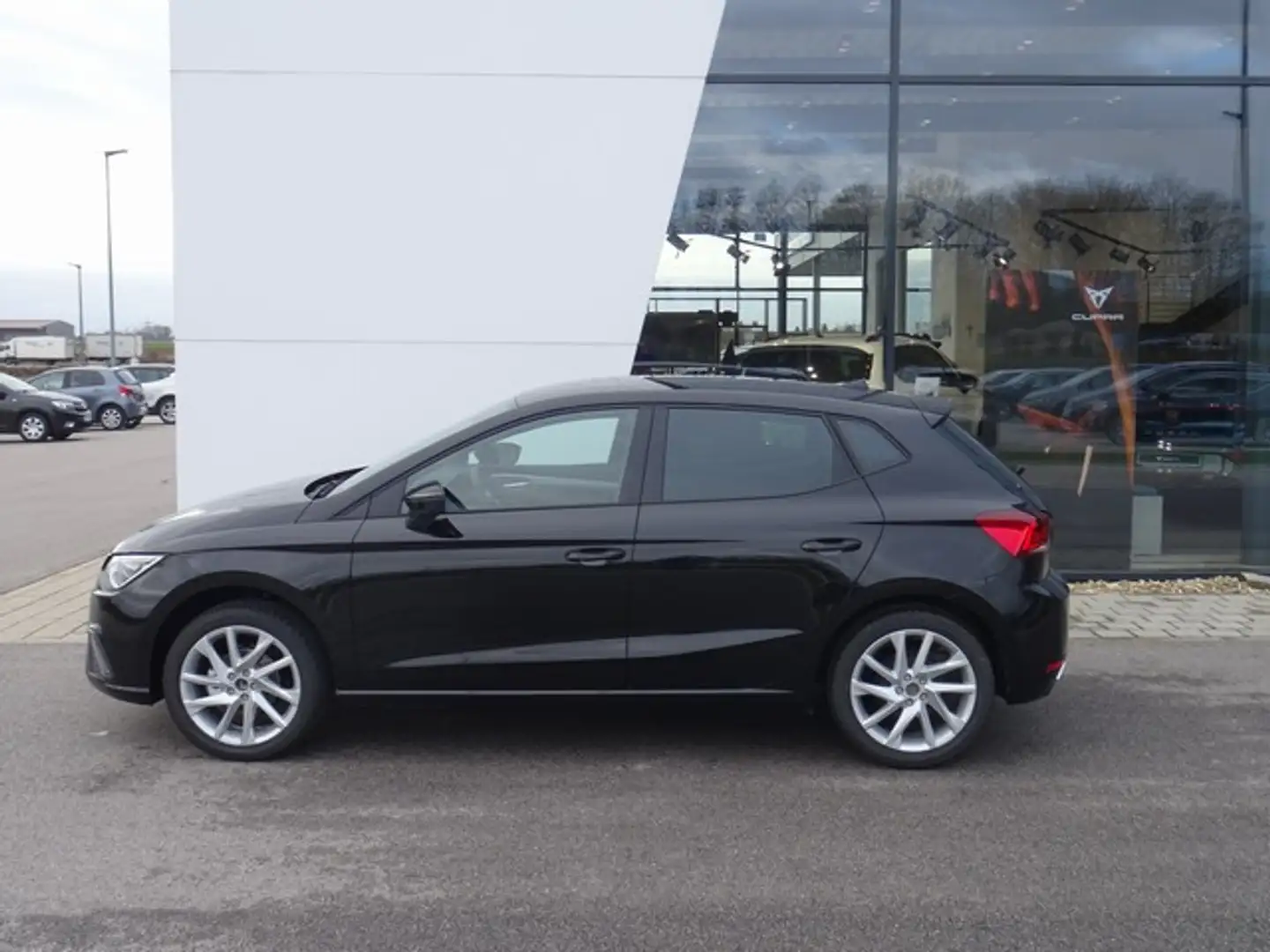 SEAT Ibiza Ibiza 1.0 TSI FR 95PS Navi PDC VirtualCockpit Voll Schwarz - 1