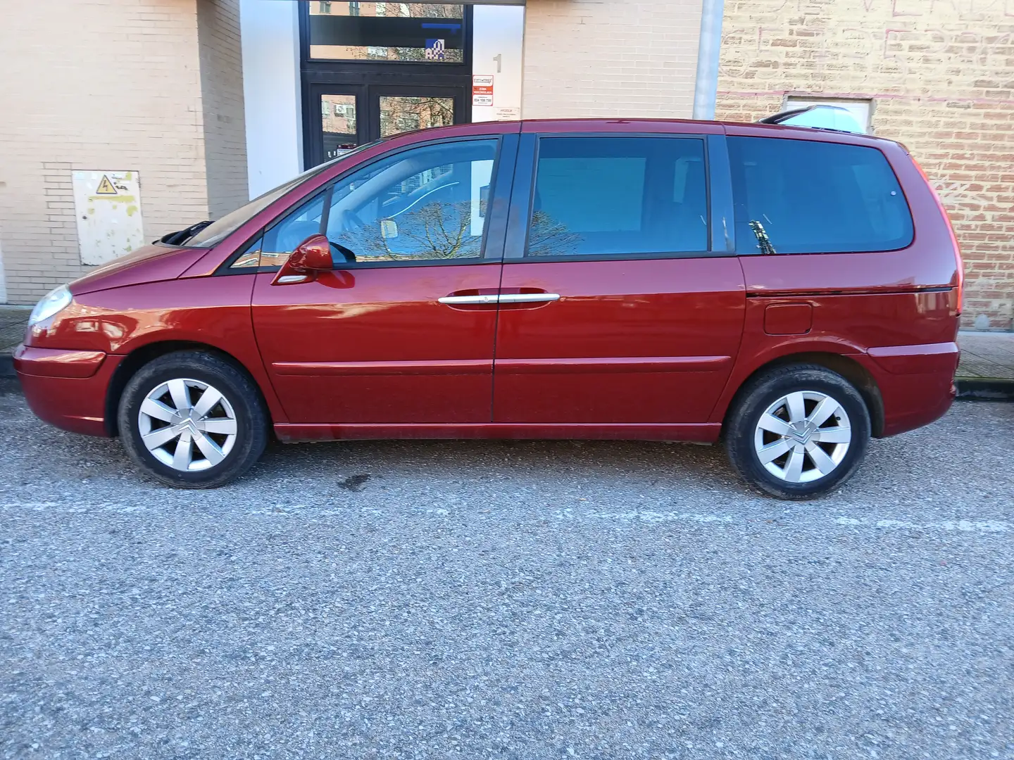 Citroen C8 C8 2.2HDi 16v Exclusive Exclusive Rojo - 1