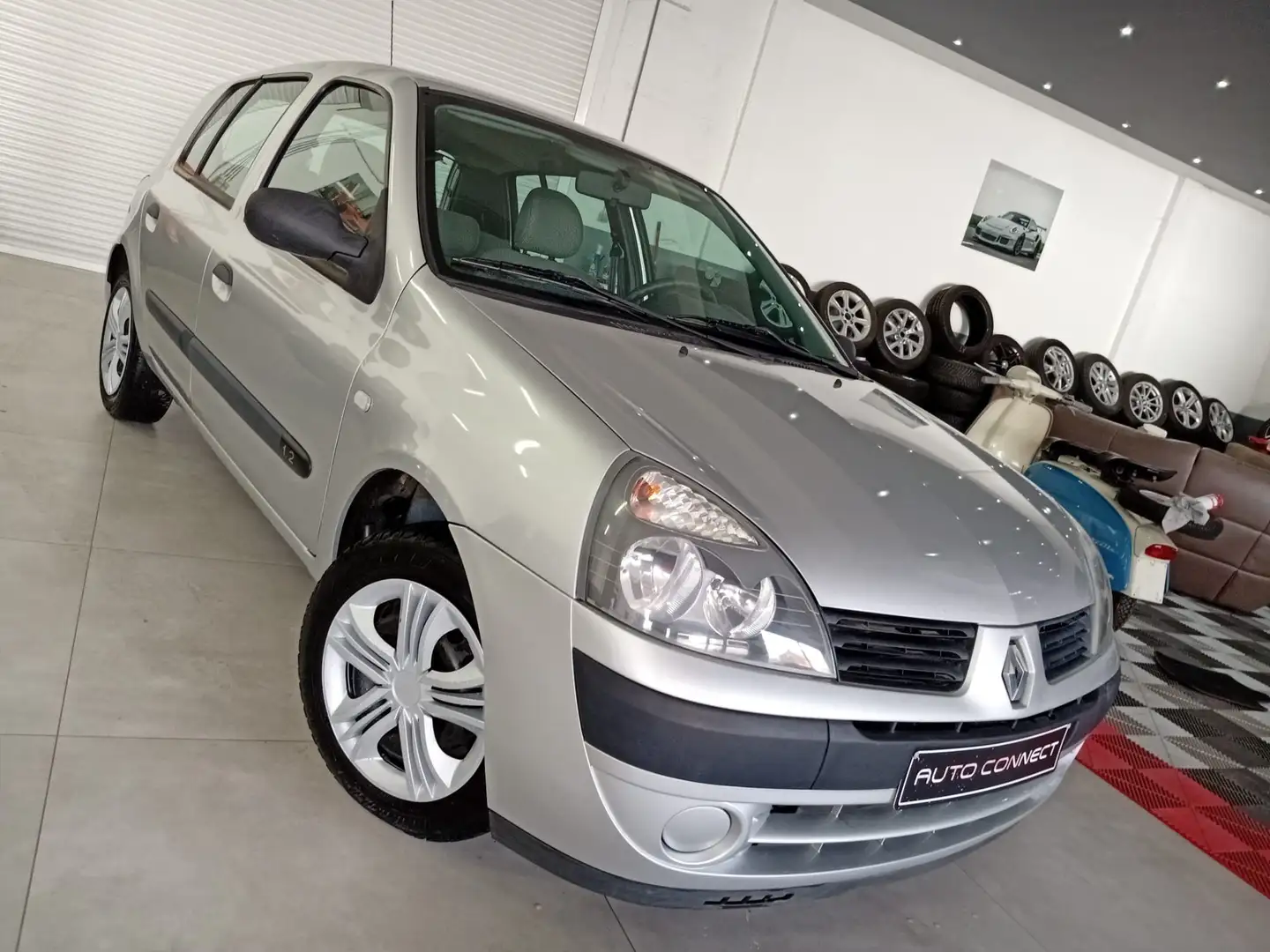 Renault Clio Argent - 1