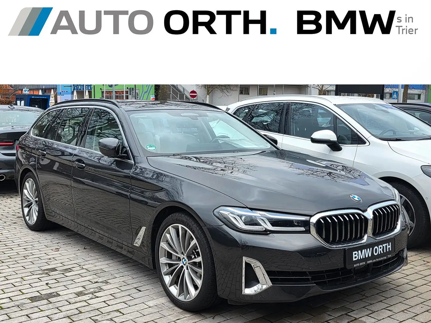 BMW 540 i xDrive Touring LUXURY KOMF.SITZ HUD ACC h/k Grau - 1