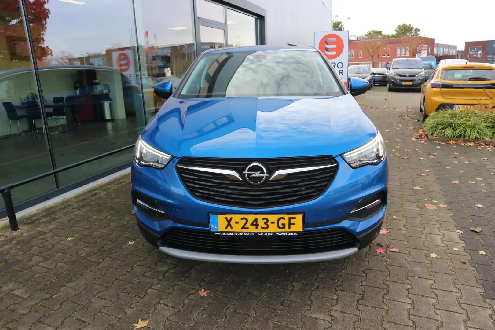 Opel Grandland X 1.2 Turbo Business Executive NAVI KEYLESS CLIMA PD Azul - 2