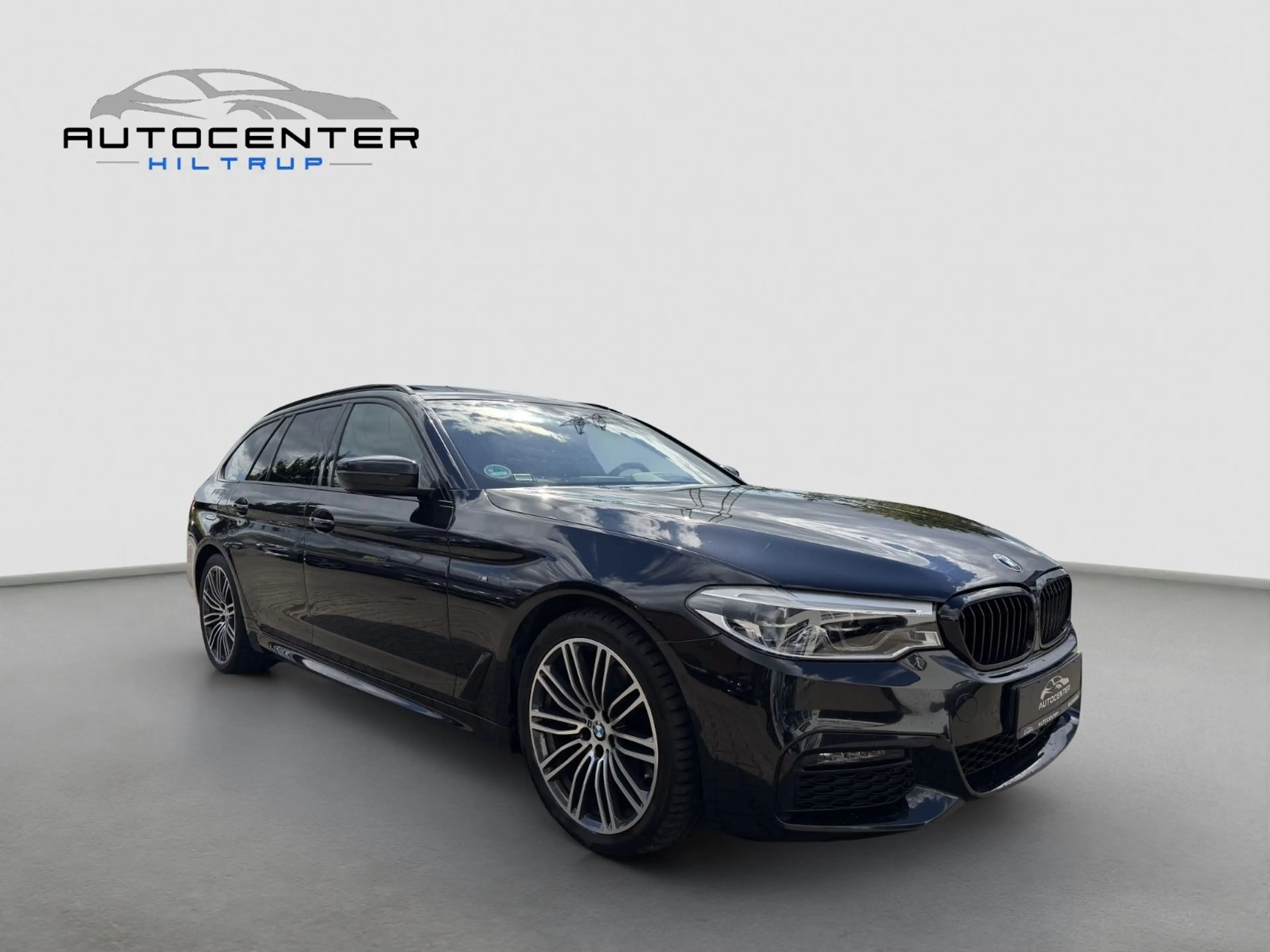 BMW 520 d M Sport/Panorama/Leder/Kamera/HUD/Scheckhe — photo 2