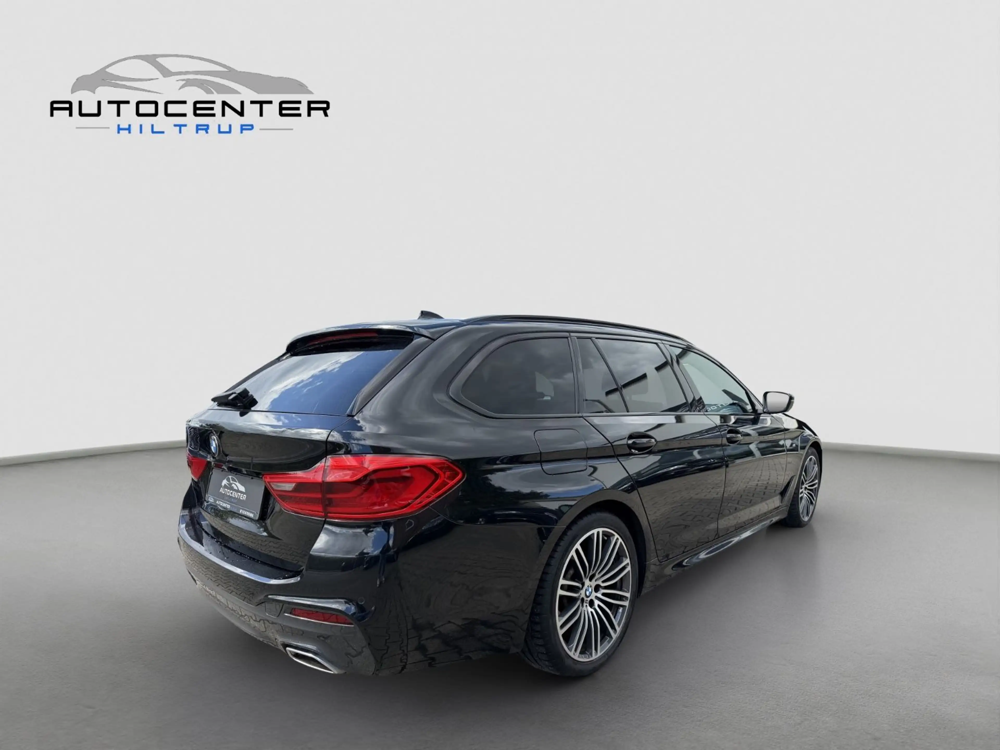 BMW 520 d M Sport/Panorama/Leder/Kamera/HUD/Scheckhe — photo 5