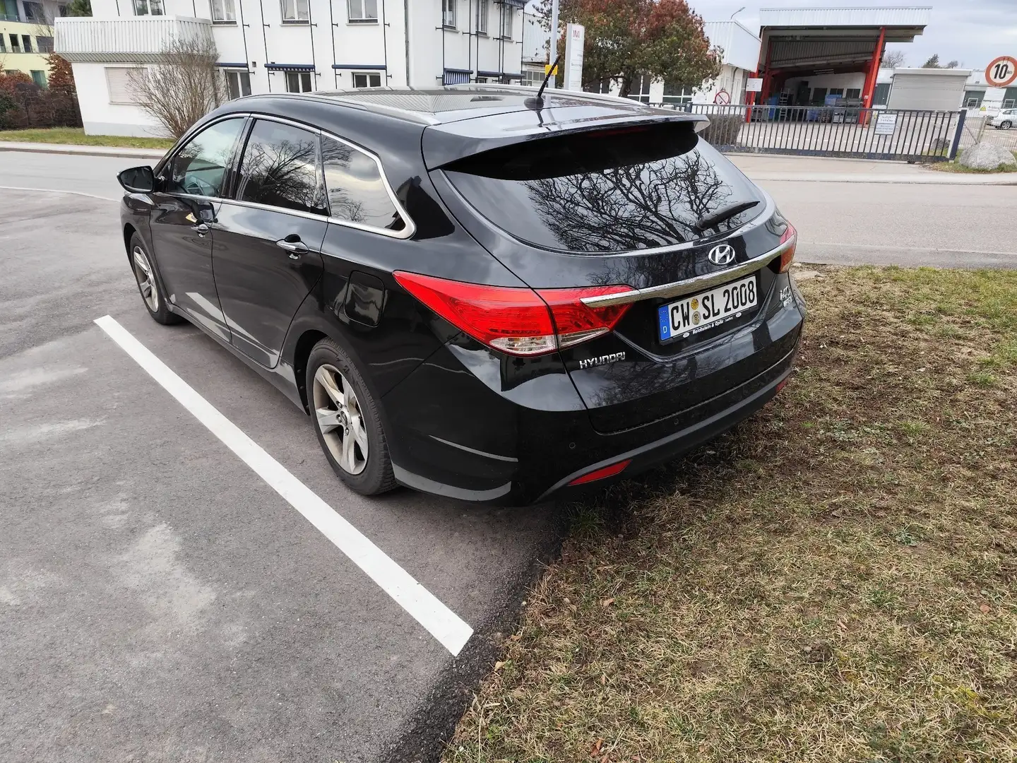 Hyundai i40 i40cw 2.0 Style LPG TÜV neu! Schwarz - 2