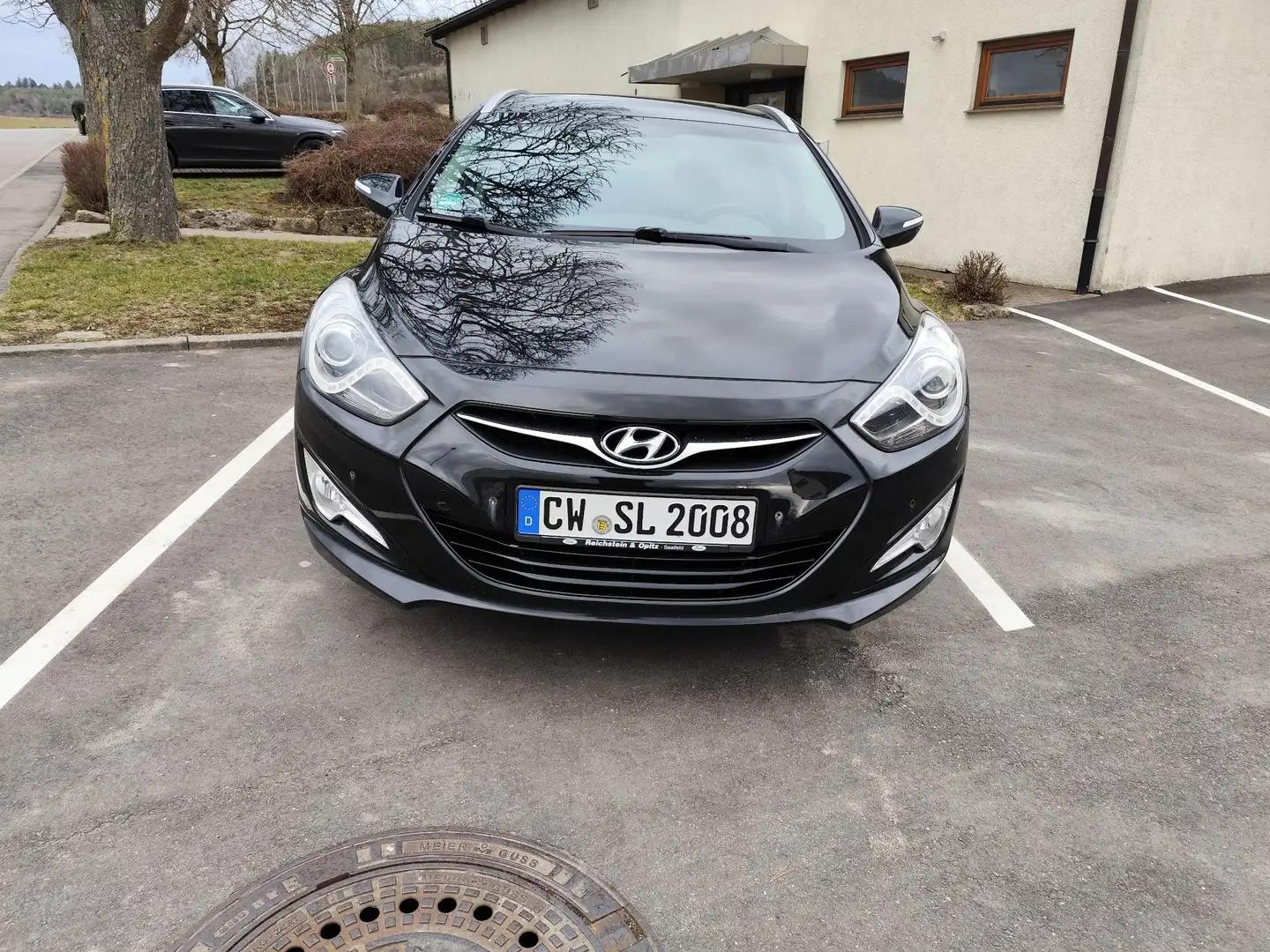 Hyundai i40 i40cw 2.0 Style LPG TÜV neu! Schwarz - 1