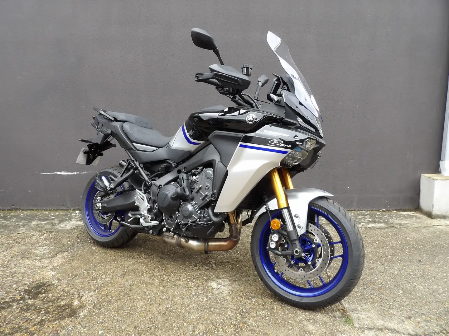 Yamaha Tracer 9 GT Gris - 2
