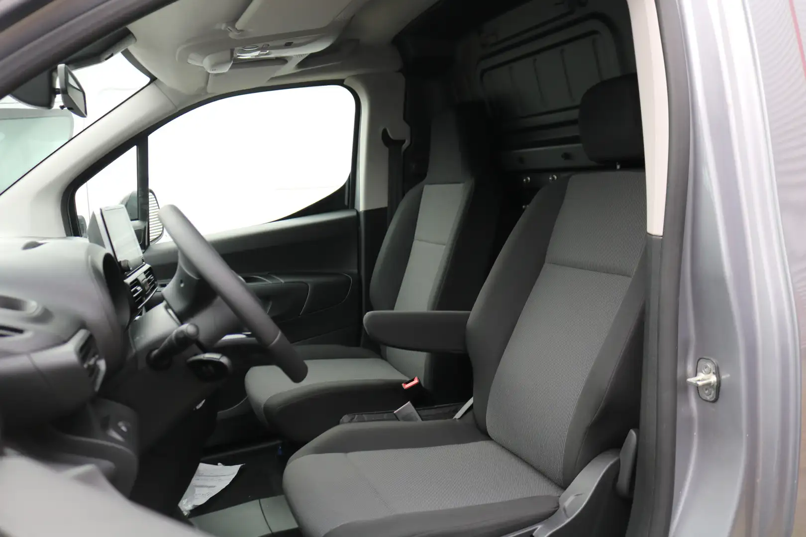 Fiat E-Doblo 136 L2 50 kWh Gri - 2