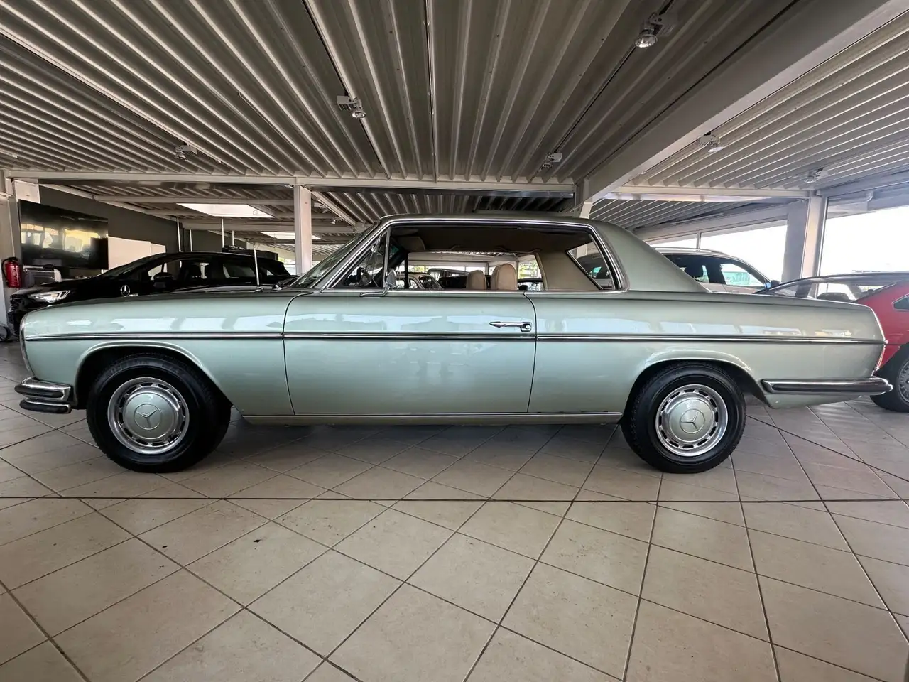 Mercedes-Benz CE 280 (C114), foto 4