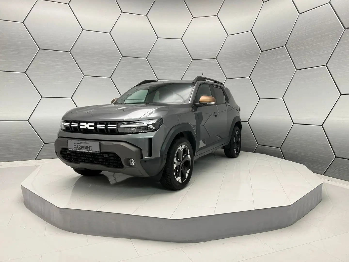 Dacia Duster mildhybrid 130 4WD Extreme Winter-Paket Grau - 1