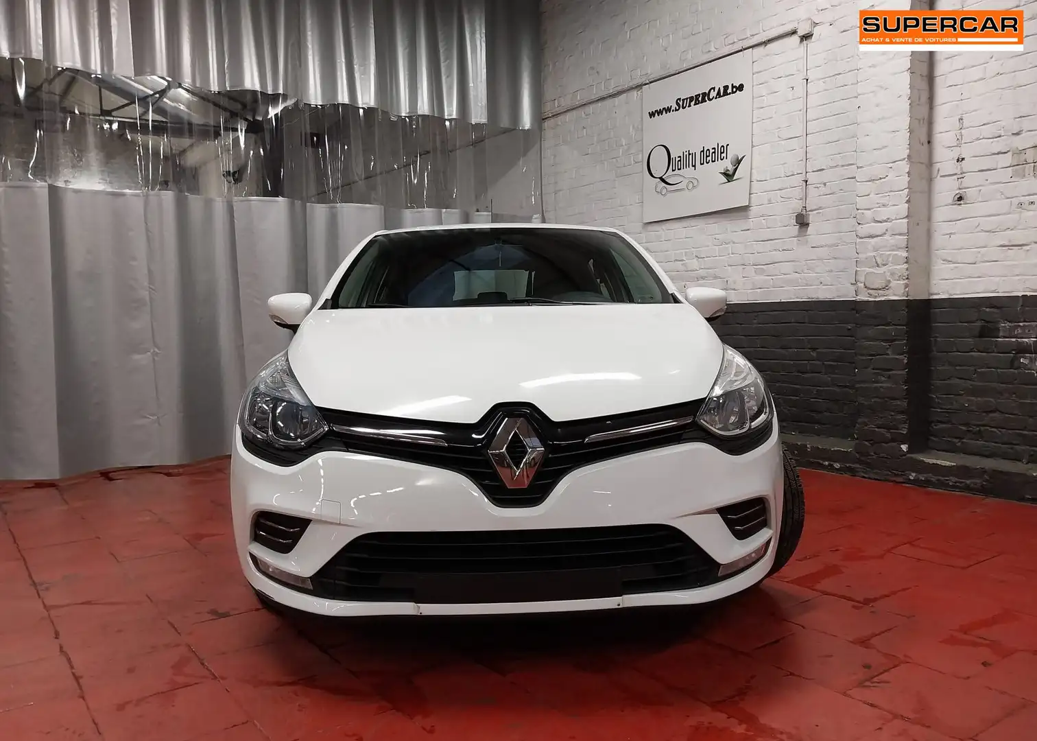 Renault Clio Clio 0.9 TCe Zen * BLTH * CAPT AR *224 x 48 mois * Weiß - 2