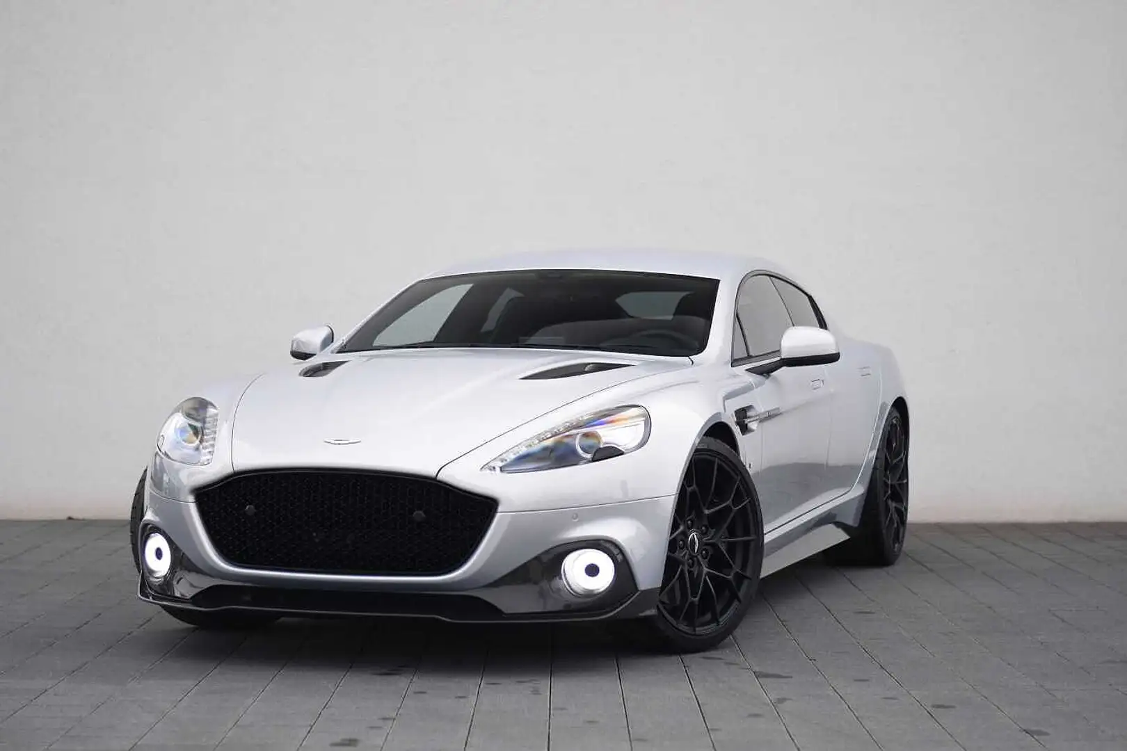 Aston Martin Rapide AMR 1 of 210 Silber - 2