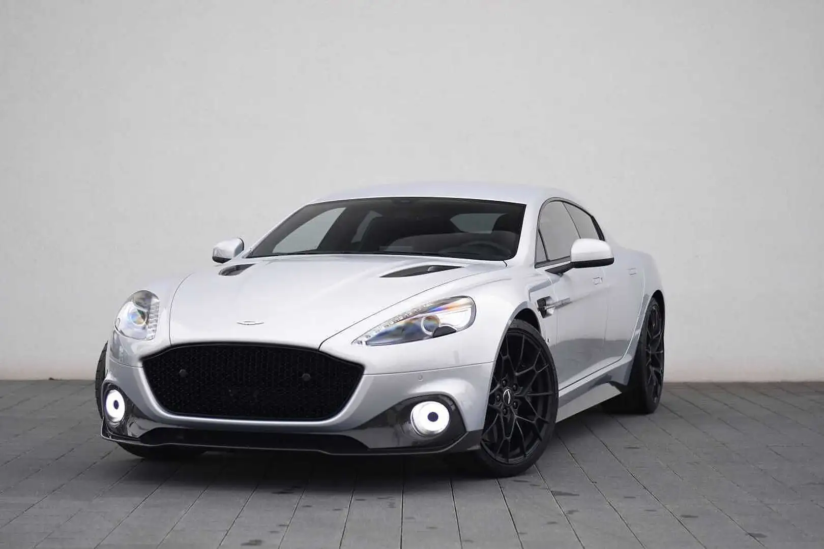 Aston Martin Rapide AMR 1 of 210 Silber - 2