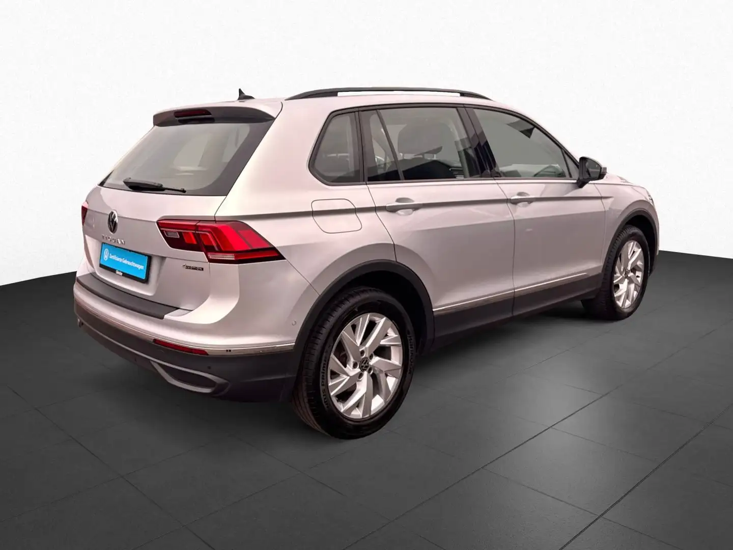 Volkswagen Tiguan 2.0 TDI Life 4Motion Navi AHK LED Sitzh. Silber - 2