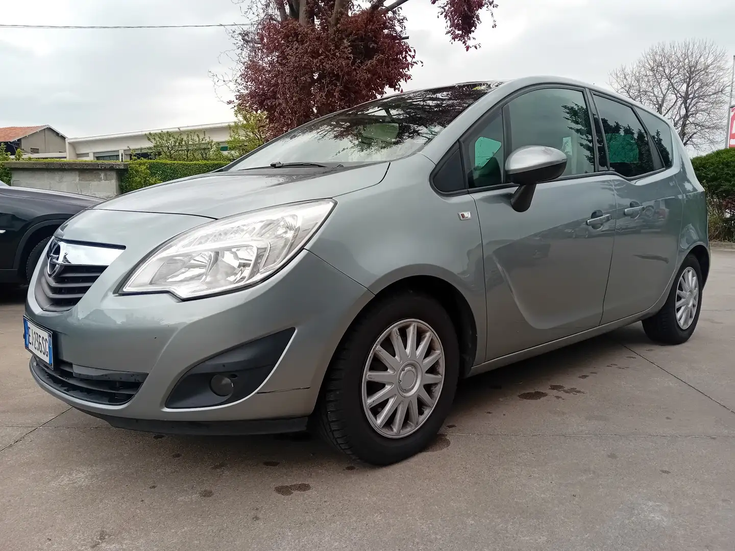 Opel Meriva 1.4 Cosmo Silber - 2